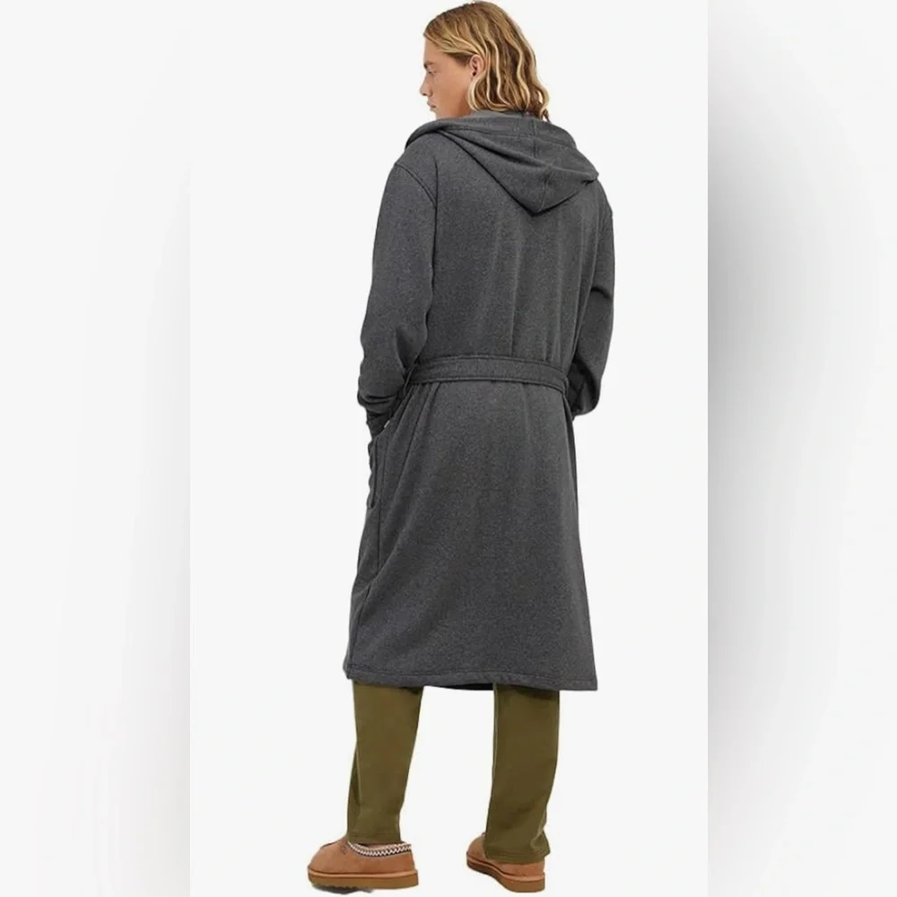 UGG Men’s Robe - Picture 2 of 3